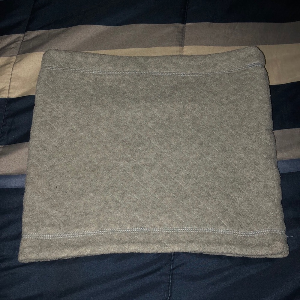 Gray scarf